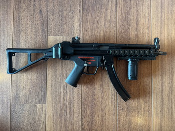 Imagen 7 de WE Apache klapkolf voor MP5, UMP-style