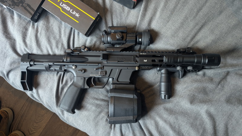 Image 1 for KWA QRF MOD 2, with upgrades and extras