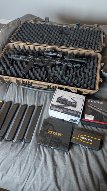 Image 2 for KWA QRF MOD 2, with upgrades and extras