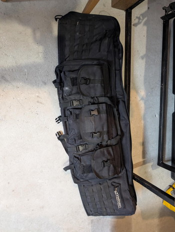 Imagen 4 de volledige uitrusting met verschillende wapens sniper, HPA pistol, P90, M4