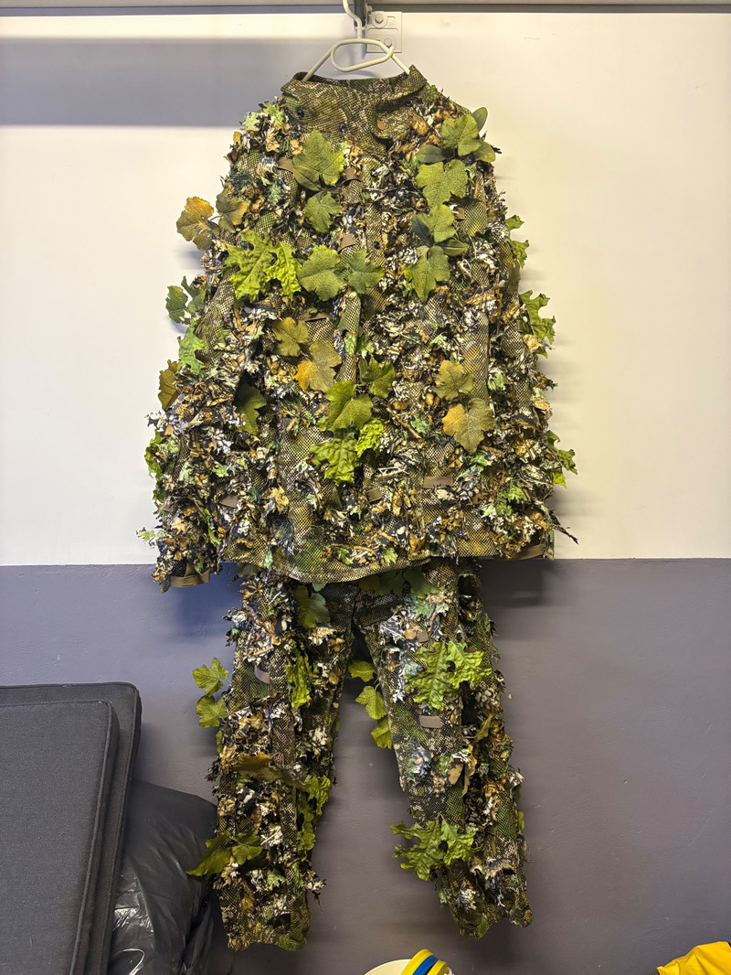 Imagen 1 de Ghillie suit met veel accessoires M/L kleur amber