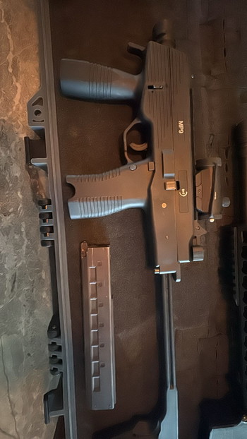 Afbeelding 2 van Mp9, m4 te koop