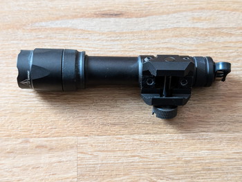 Bild 3 für Surefire M600 Scout Light mit Pressure Switch