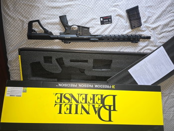 Imagen 2 de SR-25 EMG Daniel Defense Licensed DD5 CYMA Platinum Gearbox & Kestrel V2 MOSFET (Model: V3)