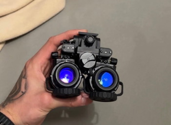 Image 2 pour PVS-31 Gen 2+ NVG White Phosphor | Factory New | Full Set