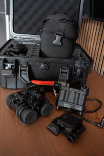 Image 3 for PVS-31 Gen 2+ NVG White Phosphor | Factory New | Nachtkijker