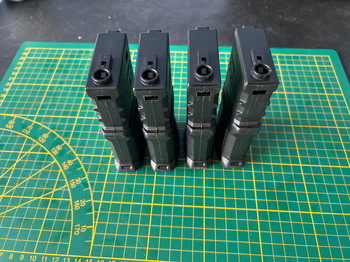 Image 2 pour 4 x Amoeba M4 Midcap Short Magazine 120rds Black