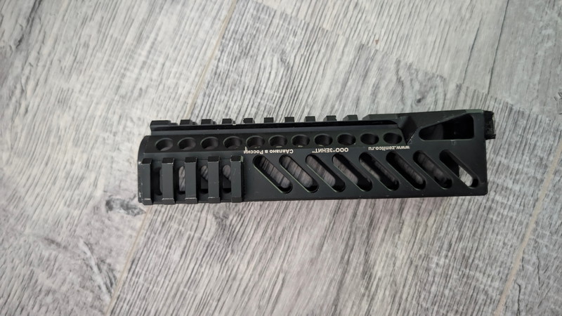 Image 1 pour 5ku b-10 ak handguard