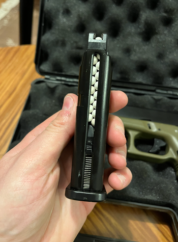 Image 2 for Réplique Glock 32 KJ Works couleur TAN superbe état + malette