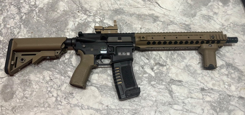 Afbeelding 1 van M4 AR15 | Specna Arms Edge | AEG