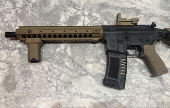 Afbeelding 3 van M4 AR15 | Specna Arms Edge | AEG