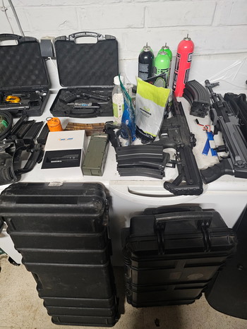 Bild 4 für Volledige airsoft gear en replicas nieuwprijs 3101 euro bieden naar waarde