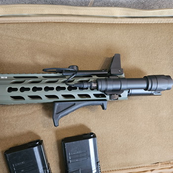 Imagen 3 de complete high-end airsoft setup.