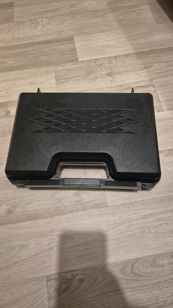 Bild 4 für Umarex Glock 17 gen 4 - zo goed als nieuw