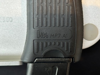 Image 8 pour Tokyo Marui MP7 A1 GBB Black (HK Markings) + Acetech demper