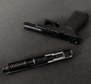 Image 3 for New Umarex Glock 45 gen 5 + 2 mags
