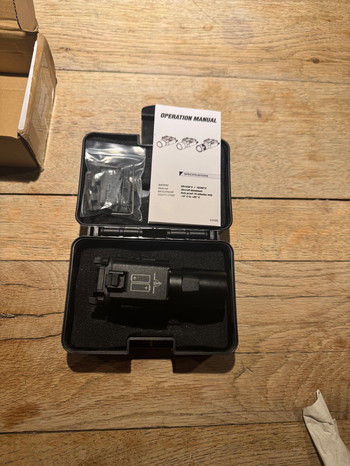 Afbeelding 4 van Surefire x300U Gloednieuw! Nooit gebruikt  510lumen