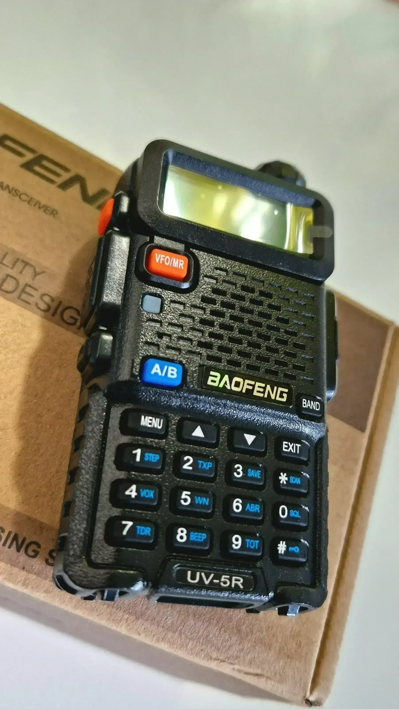 Bild 1 für BAOFENG UV-5R (INCL PTT) - COMBI DEAL