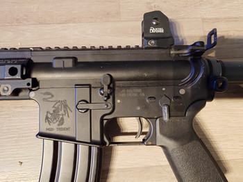 Image 4 pour WE M4A1 with custom engraving and Ra-tech upgrades