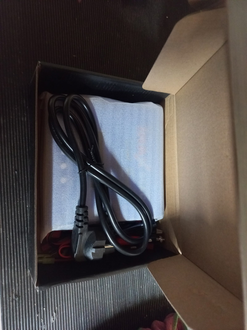 Afbeelding 1 van IMAX B6AC NiMH/LiPo multilader