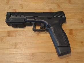 Image for Combat Adaptive Pistol met scary supressor