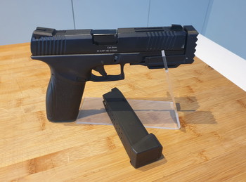 Image 4 for Combat Adaptive Pistol met scary supressor