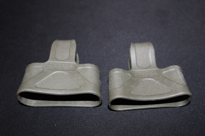 Imagen 1 de 2x M4/AR15 Magazine pull tabs Olive Drab