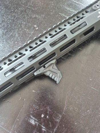 Afbeelding 2 van Strike Industries Link Mini Handstop M-lok