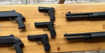 Afbeelding 2 van Lot airsoft guns (13st)