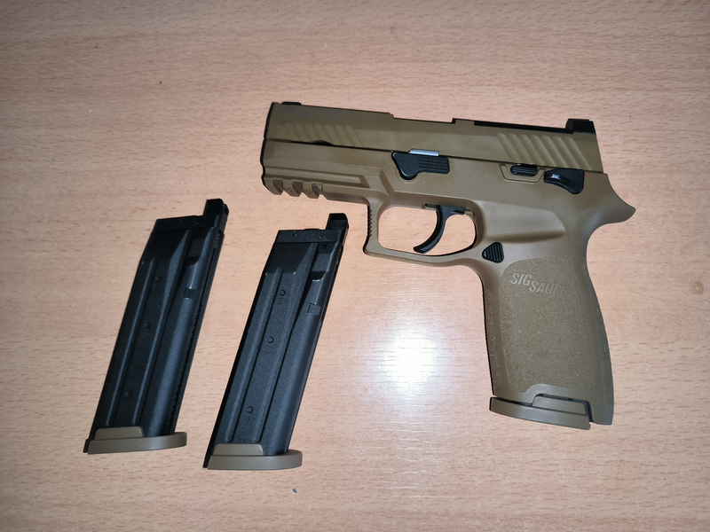 Image 1 for Sigsauer m18 gbb pistool zo goed als nieuw