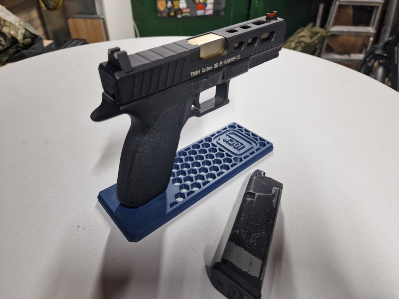 Image 1 for KJW KP-13 Glock met F-mark