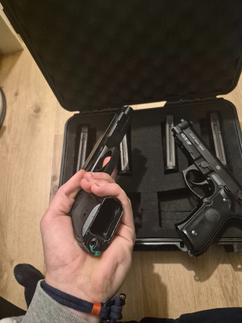 Afbeelding 3 van Baretta m9 2x met 4 mags en koffer