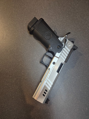 Imagen 2 de RWA Nighthawk Custom DBS9 2011