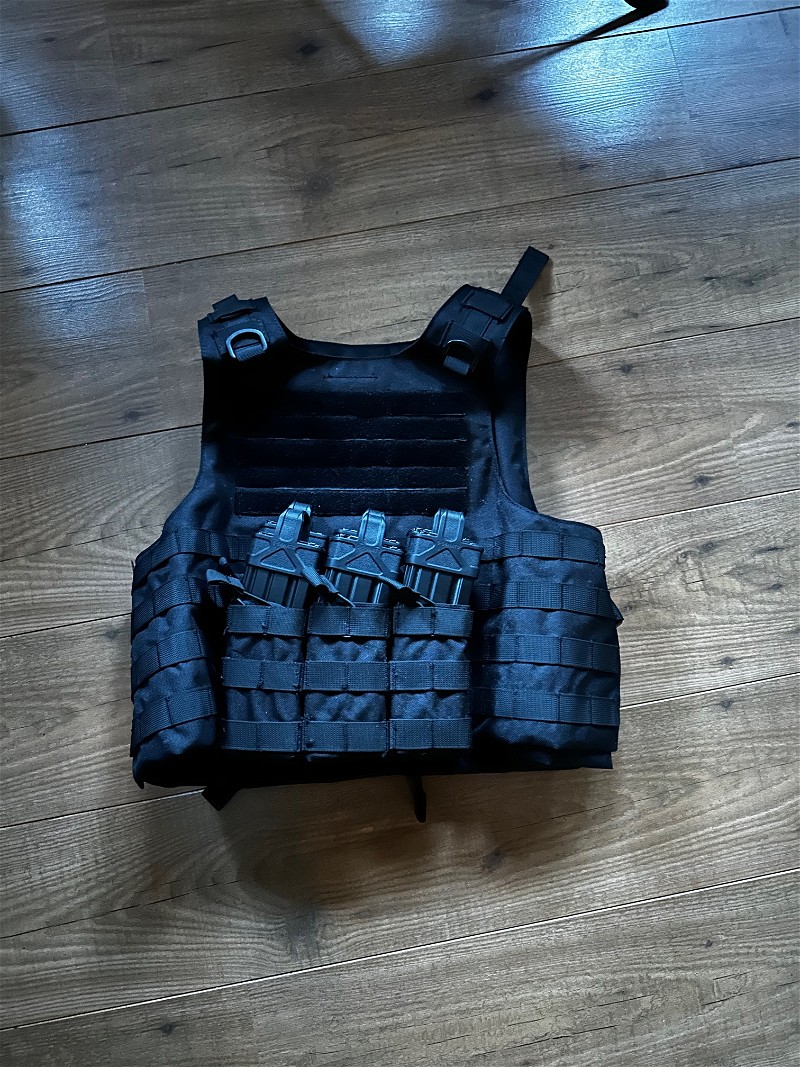 Image 1 for Plate carrier + 3 extra pouch voor magazijnen