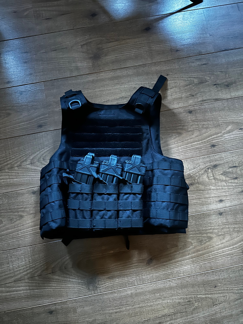 Bild 1 für Plate carrier + 3 extra pouch voor magazijnen