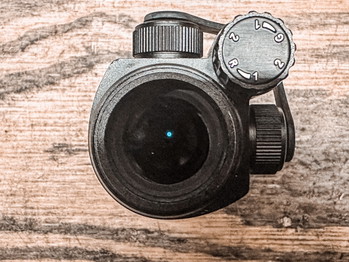 Image 3 pour COMPM2 Red Dot (repro)