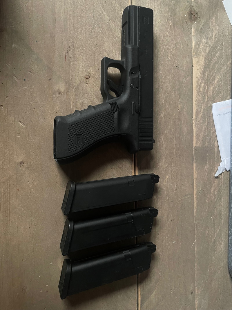 Bild 1 für Glock 17 Gen4 CO2 + 3 magazijnen