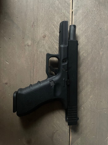 Bild 2 für Glock 17 Gen4 CO2 + 3 magazijnen