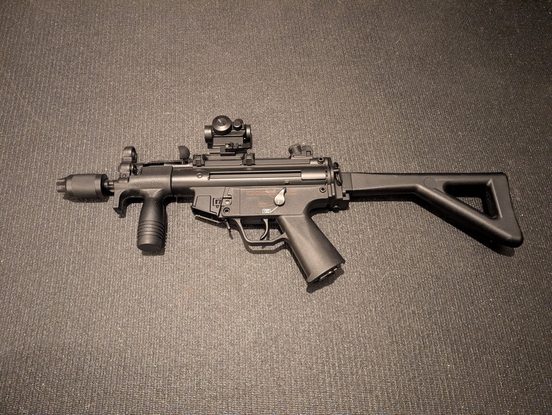 Image 1 pour CYMA MP5K (13:1 en Perun ETU)