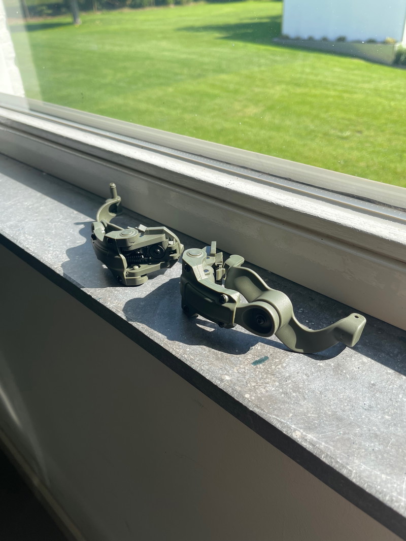 Image 1 for ARM next headset helmet mounts in kleur groen