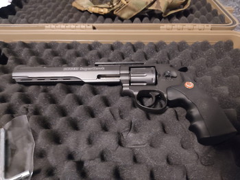 Afbeelding 2 van Complete airsoft set M4 TR4-18 G&G + Colt 1911 + Ruger Superhawk