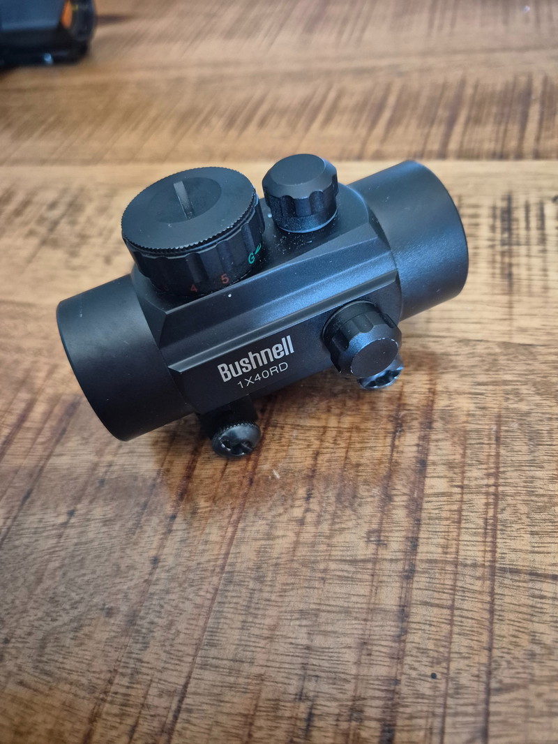 Afbeelding 1 van Red dot