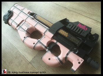 Afbeelding 2 van Classic Army P-90 custom Hello Kitty 10th Anniversary