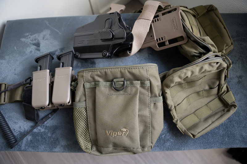 Imagen 1 de Tactical belt, Helmet, Holster