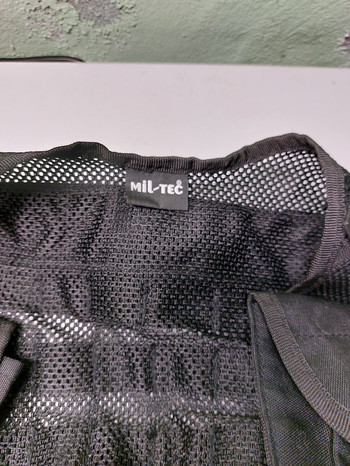 Image 2 for Tactical vest Mil-tec met heel veel verschillende accessoires