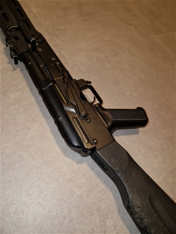Afbeelding 2 van AK 47 + mags