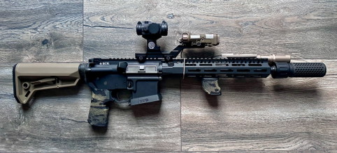 Image for MadBull / Knight's Armament QDC CQB Suppressor Quick Detach mit 3 Prong Flash-Hider 14mm+ schwarz