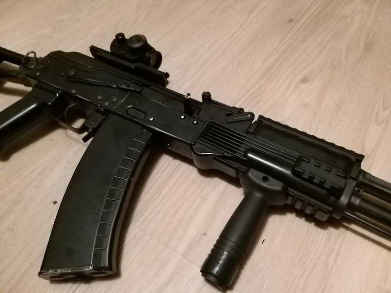 Bild 1 für Tokyo Marui AK102 Recoil Shock Airsoft Rifle te koop