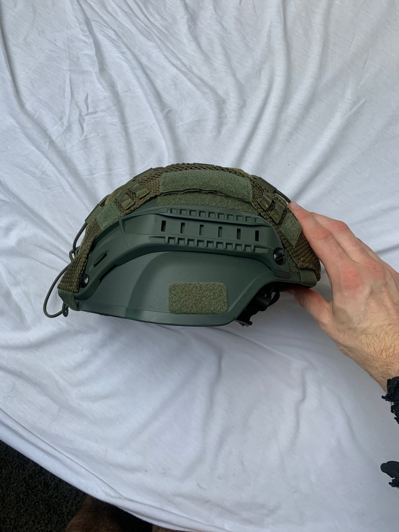 Afbeelding 1 van Airsoft helm NIEUW