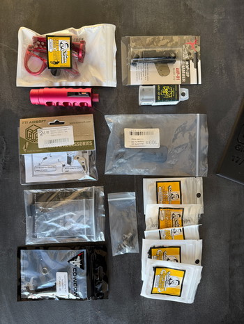 Bild 4 für Alles voor de helft | Complete AAP-01 set voor techs | HPA | veel reserve onderdelen